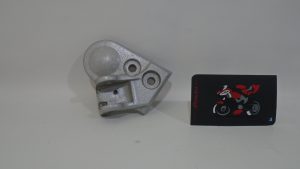 SOPORTE ESTRIBO DELANTERO IZQUIERDO HONDA GOLDWING 1800 01-11